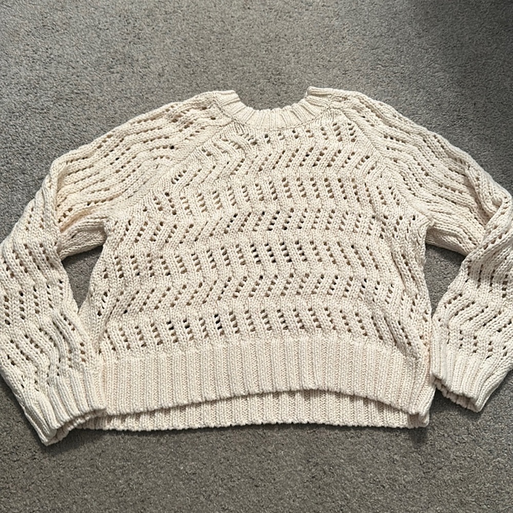 American Eagle Sweater NWT
